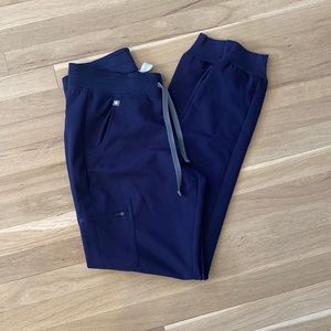 FIGS Navy Blue Jogger Scrubs - Size Small TALL
